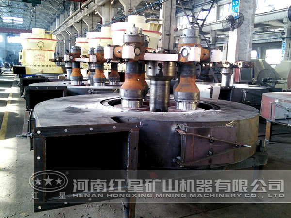 雷蒙磨粉機(jī)生產(chǎn)車(chē)間